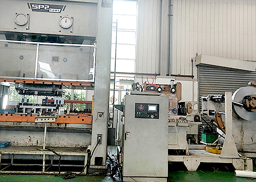 汽車精密沖壓件 汽車精密沖壓件